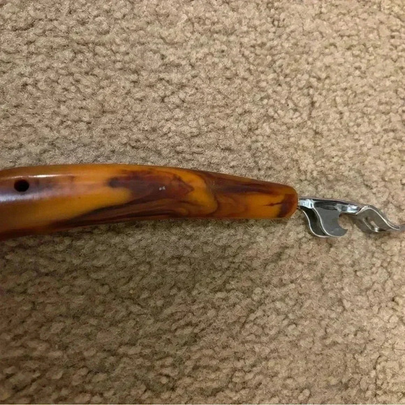 Vintage Marbleized Bakelite Bottle Opener - Picture 6 of 10